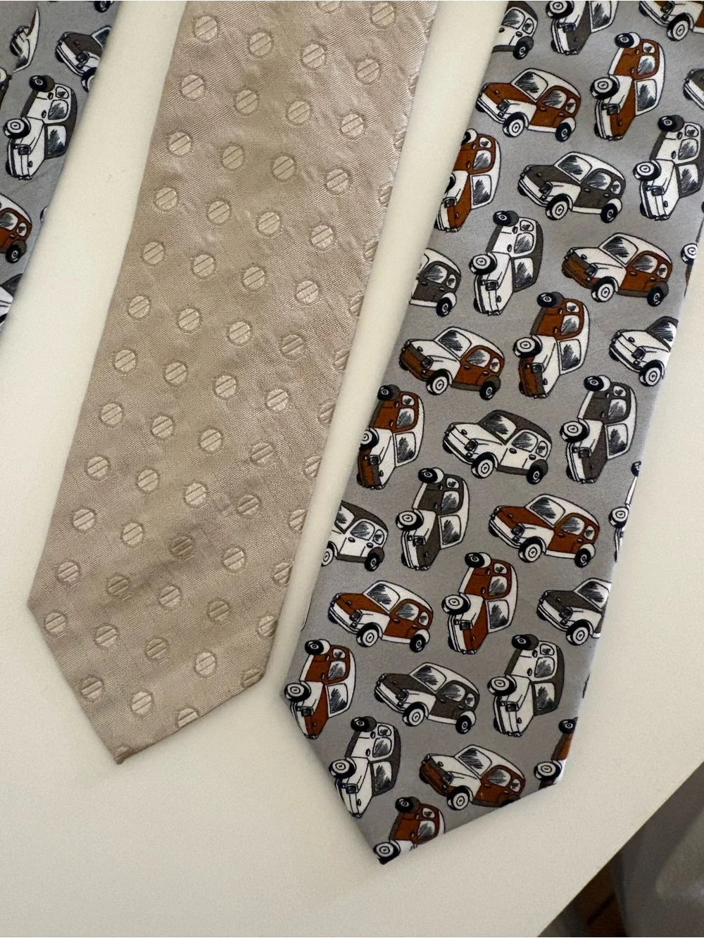 Dolce & Gabbana Beige Silk Tie with Vintage Car Motif